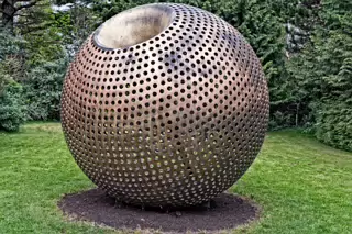 SCULPTURE BY BRIAN KING [ AT FARMLEIGH HOUSE IN PHOENIX PARK DUBLIN]-127241-squashed