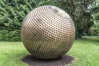 SCULPTURE BY BRIAN KING [ AT FARMLEIGH HOUSE IN PHOENIX PARK DUBLIN]-127248-squashed