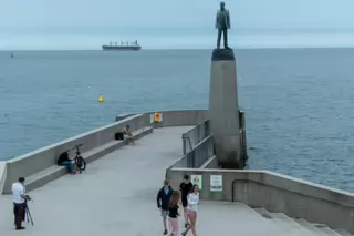 ROGER CASEMENT STATUE [DUN LAOGHAIRE BATHS 23 JULY 2024]-237108-1