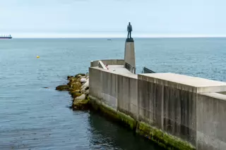 ROGER CASEMENT STATUE [DUN LAOGHAIRE BATHS 23 JULY 2024]-237110-1