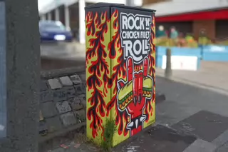 ROCK AND CHICKEN FILLET ROLL ON PRUSSIA STREET [PAINT-A-BOX BY MARTA OKUKICZ] X-236744-1