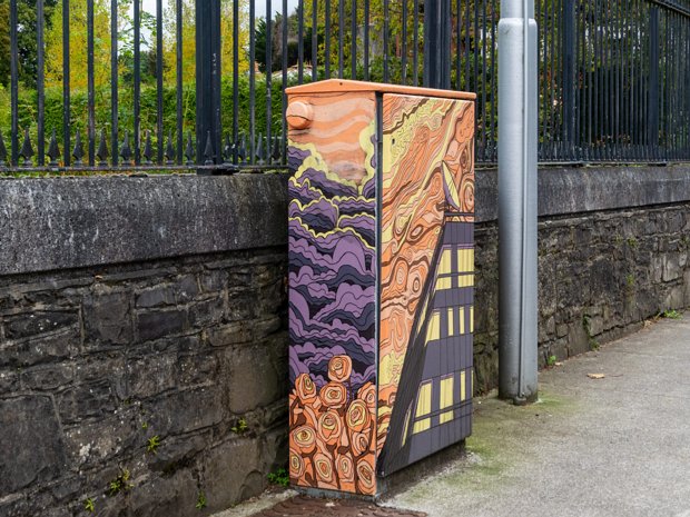 BY ANNA AND ISOBEL MAHON This is a fantastic piece of street art and the title "Shepherd's Warning" is incredibly apt given its proximity to Met...