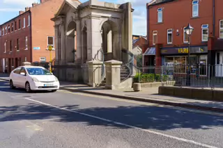 THE COOMBE MEMORIAL [A DUBLIN LANDMARK WITH A RICH HISTORY]-239781-1