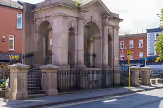 THE COOMBE MEMORIAL [A DUBLIN LANDMARK WITH A RICH HISTORY]-239785-1