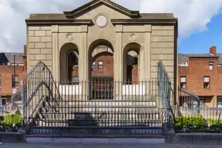 THE COOMBE MEMORIAL [A DUBLIN LANDMARK WITH A RICH HISTORY]-239789-1