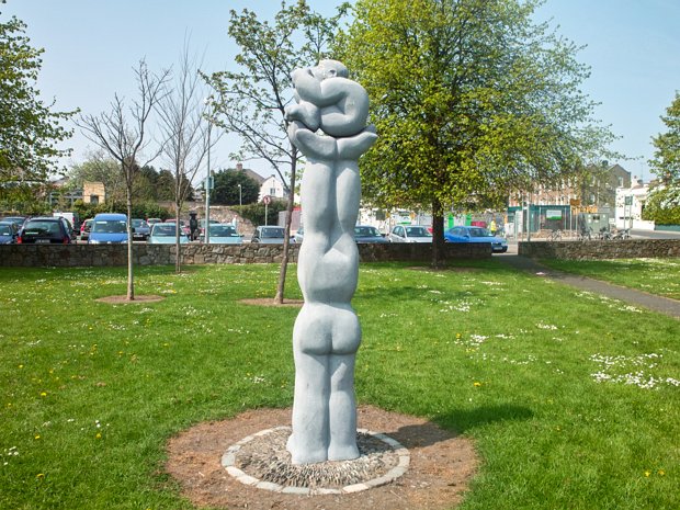 CELEBRATION BY DICK JOYNT Dick Joynt was an Irish Postwar & Contemporary sculptor. Born in Clontarf, Dublin in 1938, he initially trained as a...