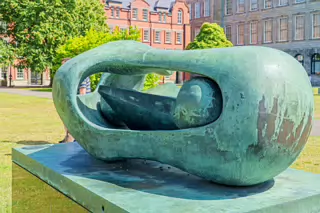 RECLINING AND CONNECTED FORMS BY HENRY MOORE [TODAY I USED A SONY FX30 AND A 18-105 LENS]-219304-1