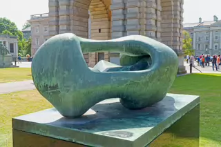 RECLINING AND CONNECTED FORMS BY HENRY MOORE [TODAY I USED A SONY FX30 AND A 18-105 LENS]-219308-1