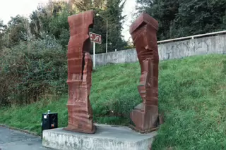 THE WANDERER [A SCULPTURE BY RALF SANDER AT ST DOMINICK'S BRIDGE IN DROGHEDA]-224142-1