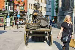 MOLLY MALONE