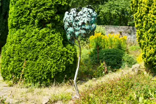 THE PATRICK CORISH MEMORIAL BY RICHIE CLARKE [THE JUNIOR GARDEN AT MAYNOOTH COLLEGE]-237724-1