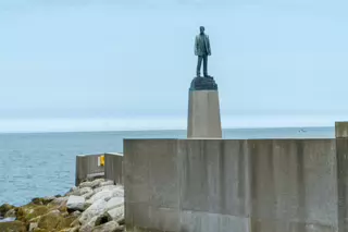 ROGER CASEMENT STATUE [DUN LAOGHAIRE BATHS 23 JULY 2024]-237115-1