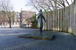 WOLFE TONE BY EDWARD DELANEY [I LIKE THE SETTING AT THE CORNER OF STEPHEN'S GREEN]-228105-1