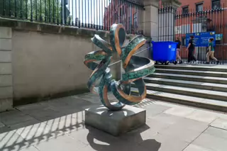 DOUBLE HELIX SCULPTURE BY BRIAN KING [A GIFT FROM DR BEATE SCHULER]-219322-1