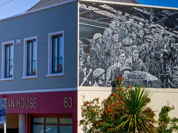 MURAL ON YORK ROAD