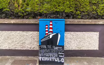 STREET ART 2017 - PAINTED CABINET AT ALFI BYRNE ROAD CLONTARF [WELCOME - FAILTE]-244447-1