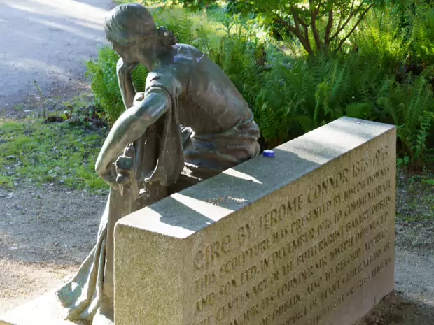 MERRION SQUARE