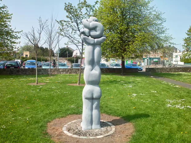 CELEBRATION BY DICK JOYNT Dick Joynt was an Irish Postwar & Contemporary sculptor. Born in Clontarf, Dublin in 1938, he initially trained as a...