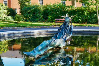 THE CROPPIES MEMORIAL PARK [FEATURING THE ANNA LIVIA PLURABELLE FOUNTAIN]-227422-1