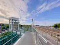 THE LUAS TRAM STOP IN DUNDRUM [SUNDAY 21 APRIL 2024]-231481-1