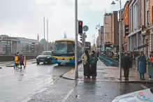 GRATTAN BRIDGE AND NEARBY [ON A REALLY WET DAY IN APRIL 2024]-231245-1