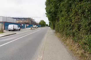 STATION ROAD IN NEWBRIDGE [PHOTOGRAPHED 14 AUGUST 2024]-238794-1