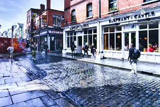 TEMPLE BAR WAS VERY COLOURFUL TODAY [IMMEDIATELY AFTER SOME REALLY INTENSE RAIN]-239046-1