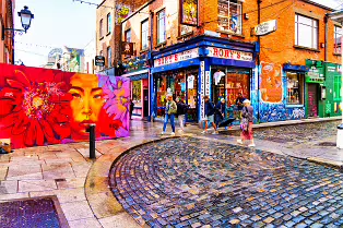 TEMPLE BAR WAS VERY COLOURFUL TODAY [IMMEDIATELY AFTER SOME REALLY INTENSE RAIN]-239047-1