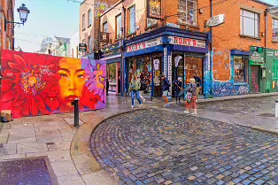 TEMPLE BAR WAS VERY COLOURFUL TODAY [IMMEDIATELY AFTER SOME REALLY INTENSE RAIN]-239048-1