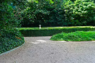 IVEAGH GARDENS OFTEN DESCRIBED AS A HIDDEN GEM OR SECRET GARDEN [I WAS SURPRISED TO SEE A HERON]-238177-1 IVEAGH GARDENS OFTEN DESCRIBED AS A HIDDEN GEM OR SECRET GARDEN