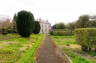 ST PATRICK'S COLLEGE IN MAYNOOTH [COUNTY KILDARE]-223073-1