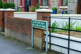 MY SECOND VISIT TO PALMERSTOWN VILLAGE [I NEED MORE INFORMATION ABOUT REDCOWFARM]-232535-1