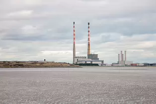 SANDYMOUNT STRAND AS IT WAS IN 2008 [AVOID THE END NEAREST MERRION STRAND EVEN NOW IN 2024]-235945-1