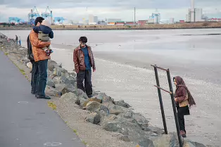 SANDYMOUNT STRAND AS IT WAS IN 2008 [AVOID THE END NEAREST MERRION STRAND EVEN NOW IN 2024]-235958-1