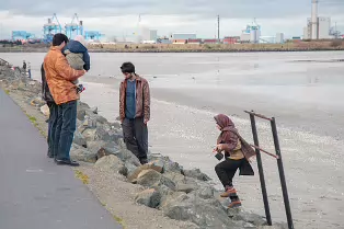 SANDYMOUNT STRAND AS IT WAS IN 2008 [AVOID THE END NEAREST MERRION STRAND EVEN NOW IN 2024]-235959-1