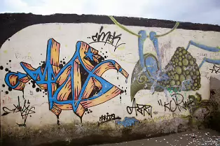 SANDYMOUNT SEA BATHS [A CENTURY OF DECAY AND NOW A CANVAS FOR STREET ART]-235916-1