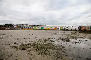 SANDYMOUNT SEA BATHS [A CENTURY OF DECAY AND NOW A CANVAS FOR STREET ART]-235925-1