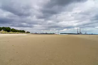 SANDYMOUNT SEA BATHS AUGUST 2024 [A CENTURY OF DECAY, MORE RECENTLY A CANVAS FOR STREET ART]-239451-1
