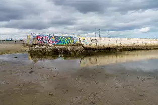 SANDYMOUNT SEA BATHS AUGUST 2024 [A CENTURY OF DECAY, MORE RECENTLY A CANVAS FOR STREET ART]-239469-1