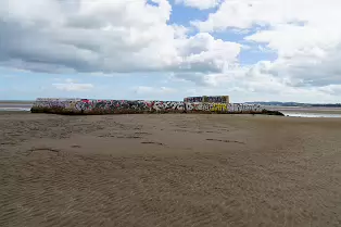 SANDYMOUNT SEA BATHS AUGUST 2024 [A CENTURY OF DECAY, MORE RECENTLY A CANVAS FOR STREET ART]-239481-1