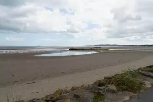 SANDYMOUNT SEA BATHS AUGUST 2024 [A CENTURY OF DECAY, MORE RECENTLY A CANVAS FOR STREET ART]-239482-1