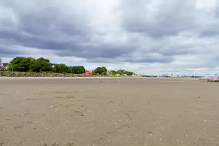SANDYMOUNT STRAND AND PROMENADE [AUGUST 2024]-239835-1