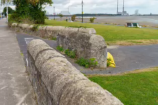 STRAND ROAD [SANDYMOUNT AREA OF DUBLIN]-239822-1