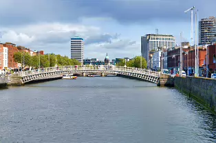 SPIRIT OF THE DOCKLANDS AND THE FAMOUS HALFPENNY BRIDGE [20 AUGUST 2024]-239103-1