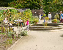 THE FRUIT AND VEGETABLE GARDEN [BOTANIC GARDENS DUBLIN]-239431-1