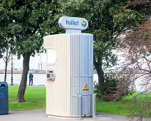 THE SANDYMOUNT MARTELLO TOWER AND A PUBLIC TOILET [FEBRUARY 2008]-235904-1