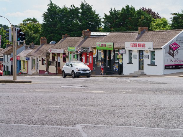 THE HILL The Hill in Stillorgan is a prominent location in Dublin, known for its mix of residential, commercial, and leisure...