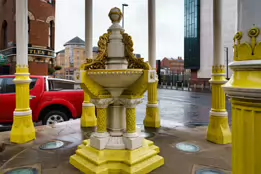 THE JAFFE MEMORIAL FOUNTAIN [A TRIBUTE TO BELFAST'S JEWISH HERITAGE]-235349-1