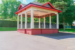 BANDSTAND AT THE BOTANIC GARDENS IN BELFAST [PHOTOGRAPHED MAY 2017]-235396-1 VICTORIAN BANDSTAND