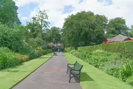 THE BELFAST BOTANIC GARDENS [PHOTOGRAPHED MAY 2017]-235426-1